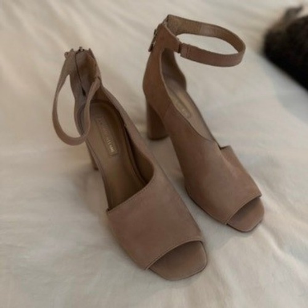 Antonio Melani‎ Sandals Womens Tan Suede Ankle Strap Block Heel Peep Toe Heels